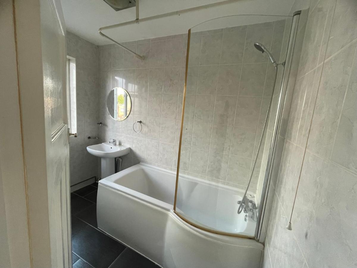 2A Seymour Road Villa Sutton  Exterior foto